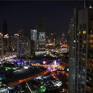 Apartment Downtown With Fountain And Burj Khalifa View, Dubai