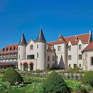 chateau-saint-jean.hotels-rhonealpes.com/